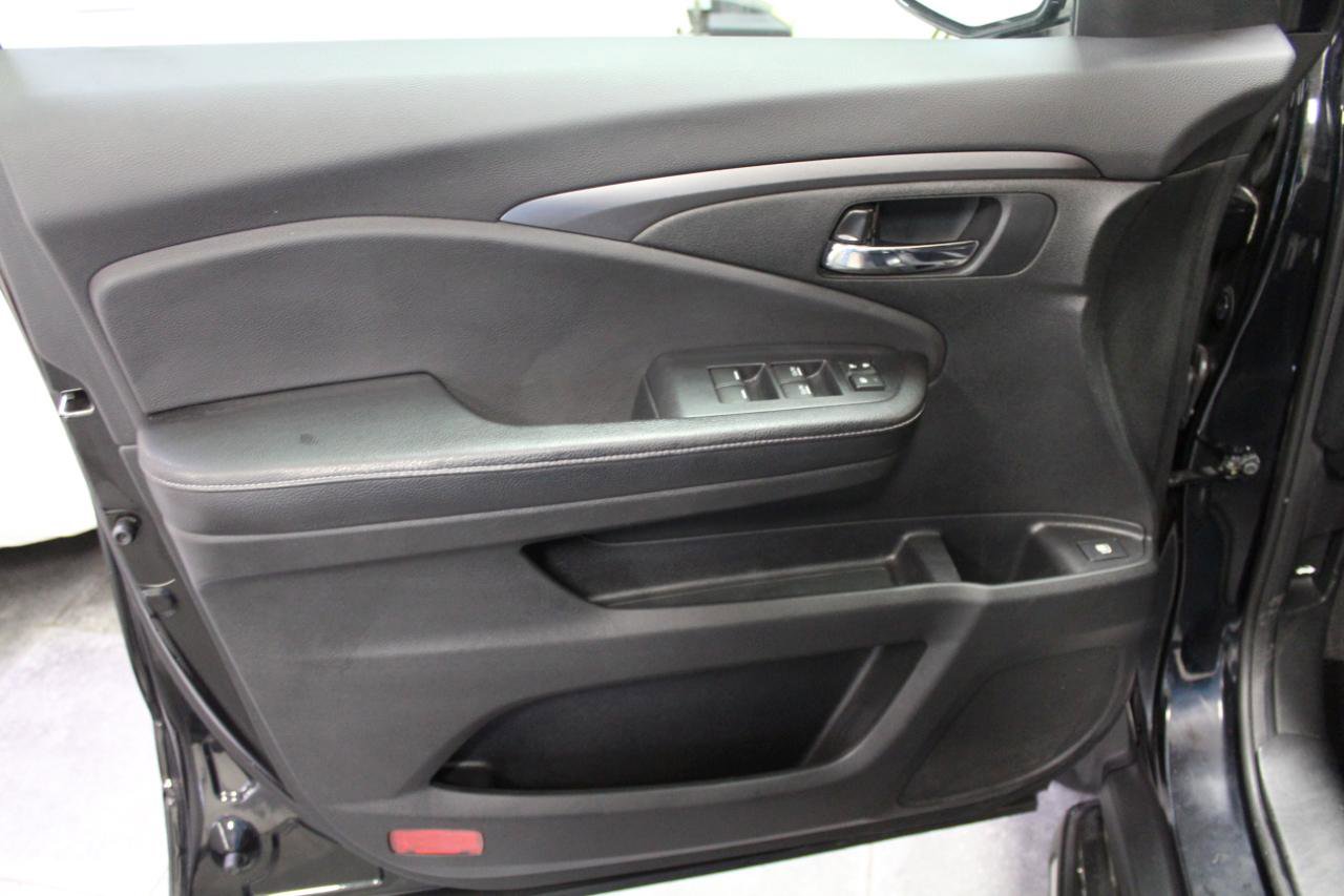 Used 2017 Honda Ridgeline Sport image 18