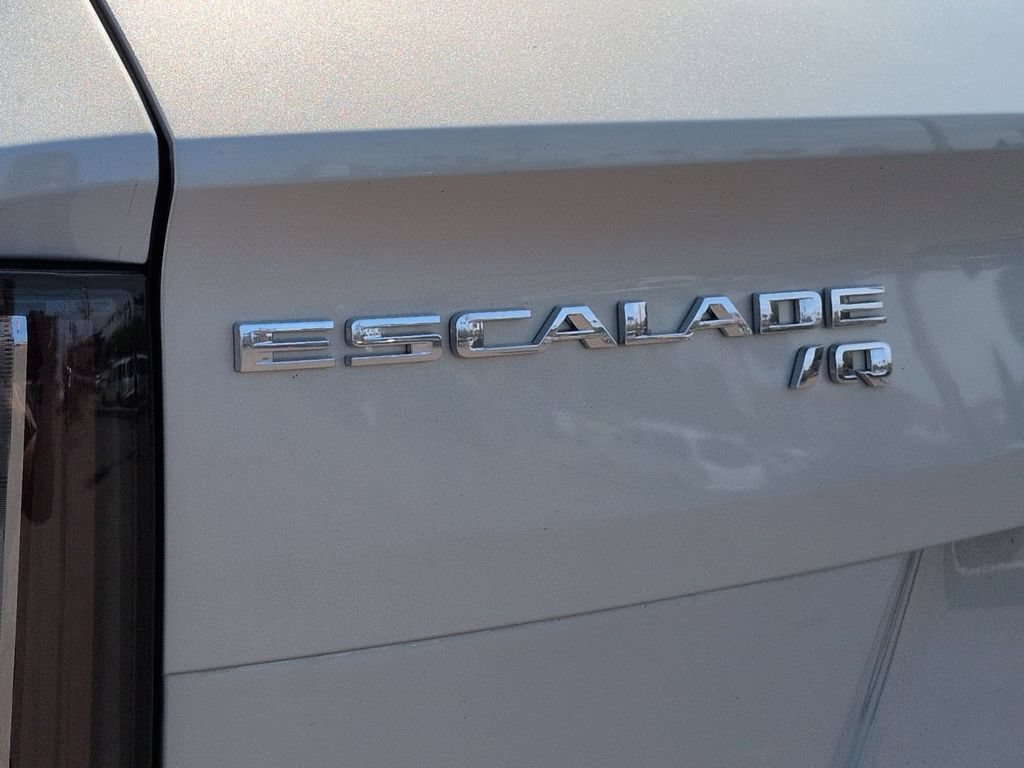 Certified 2025 Cadillac Escalade IQ Luxury 2 AWD/4WD image 33