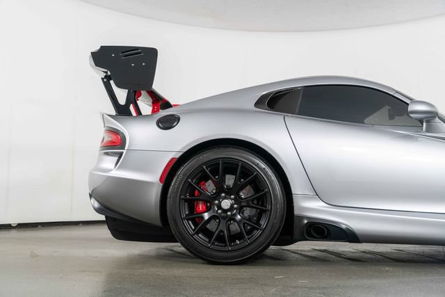 Used 2016 Dodge Viper ACR w/ Extreme Aero Package RWD image 10