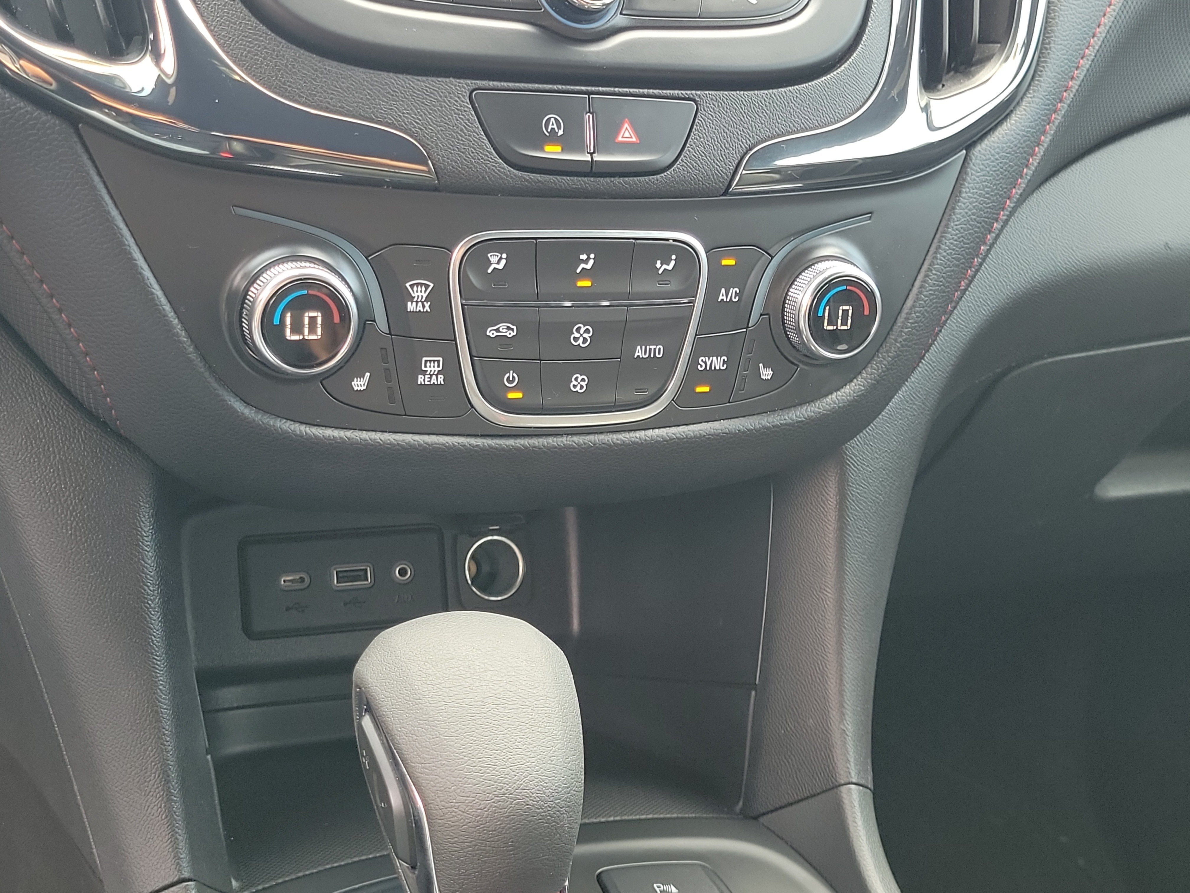 Used 2024 Chevrolet Equinox RS FWD image 27