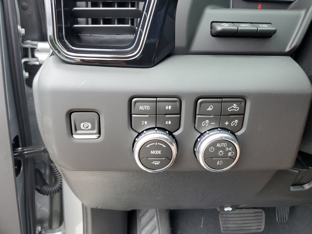 New 2026 GMC Sierra 2500 AT4X AWD/4WD image 31