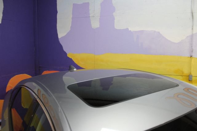 Used 2018 Honda Accord Touring image 5