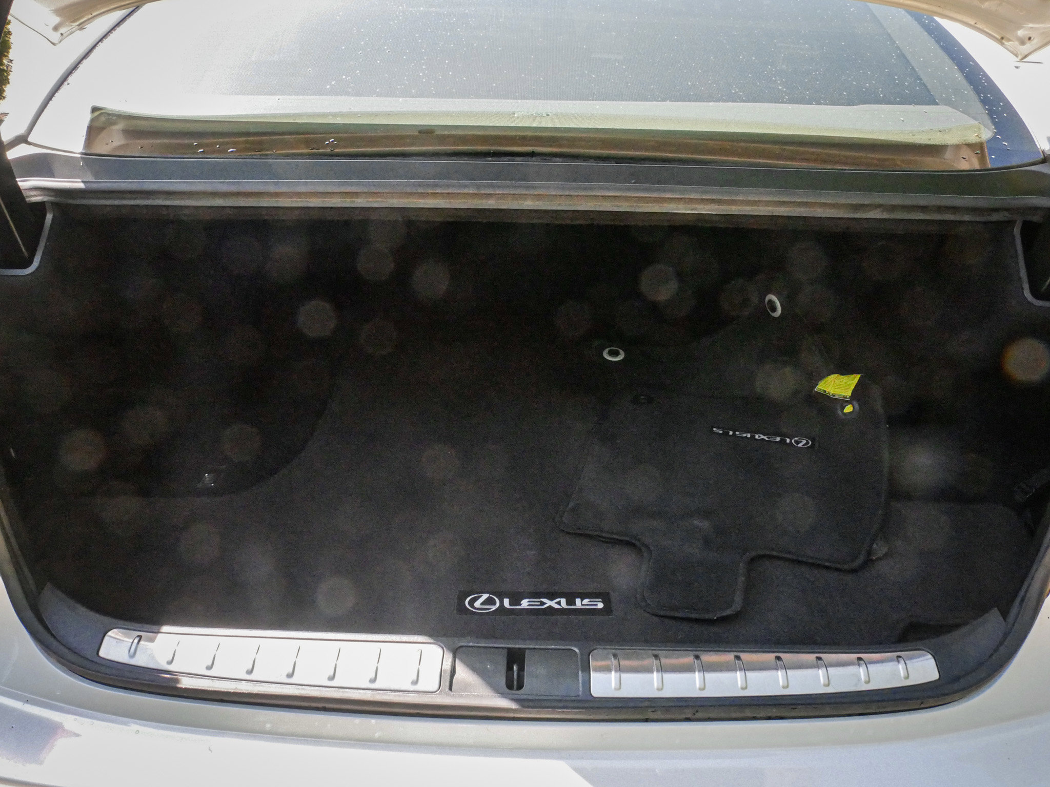 Used 2020 Lexus LS 500 w/ Interior Upgrade Package RWD image 32