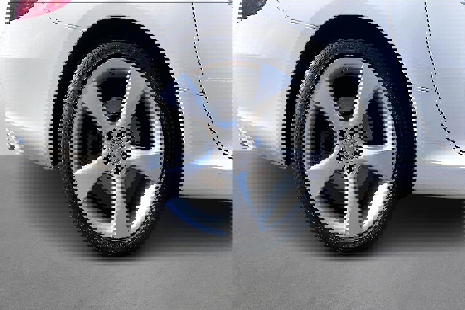 Used 2014 Mercedes-Benz SLK 350 image 5