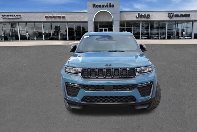 New 2026 Jeep Grand Cherokee Limited w/ Limited Altitude Package AWD/4WD image 8