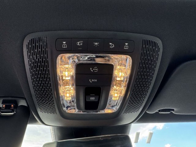 Used 2025 Mercedes-Benz CLA 250 4MATIC image 38
