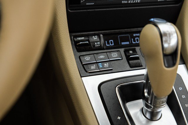 Used 2015 Porsche Cayman RWD image 17