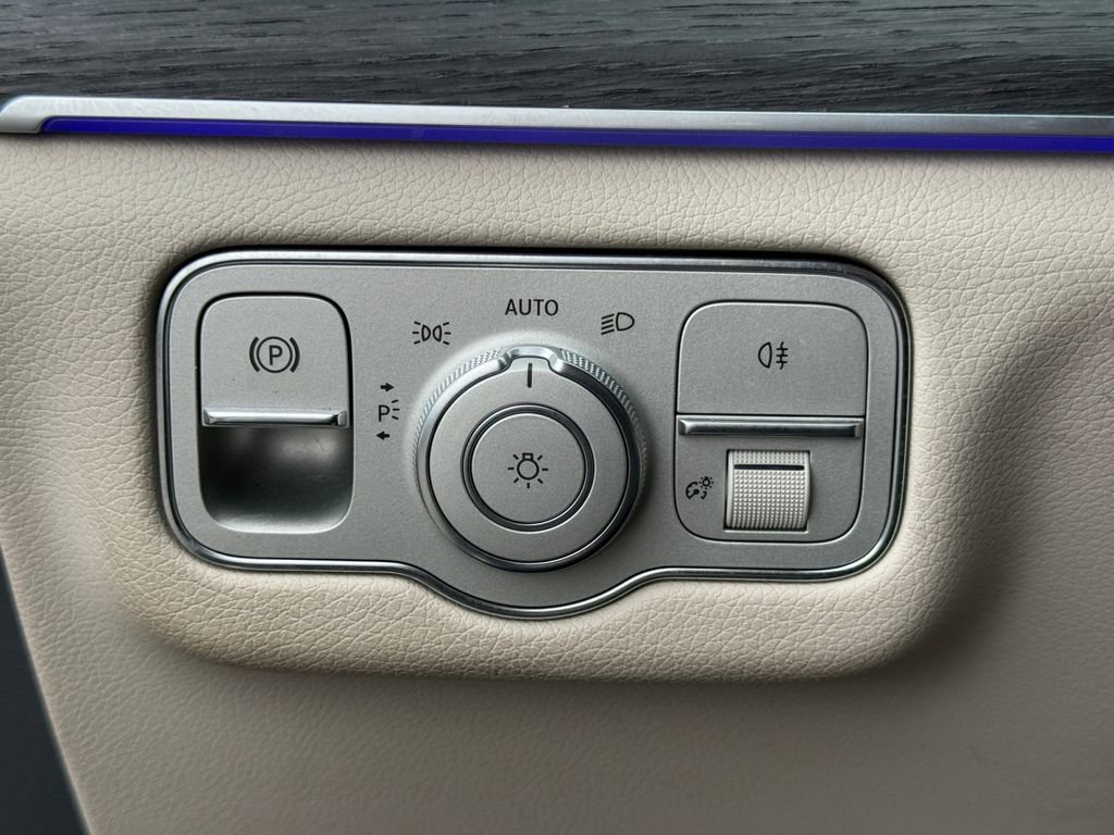 Used 2020 Mercedes-Benz GLE 350 4MATIC image 23