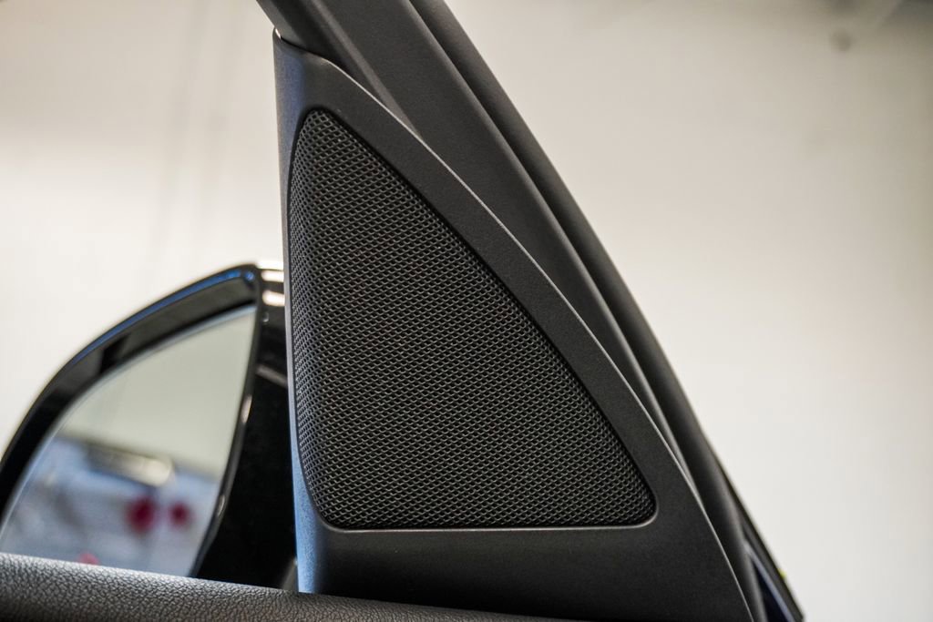 Used 2023 BMW X4 xDrive30i w/ M Sport Package image 24