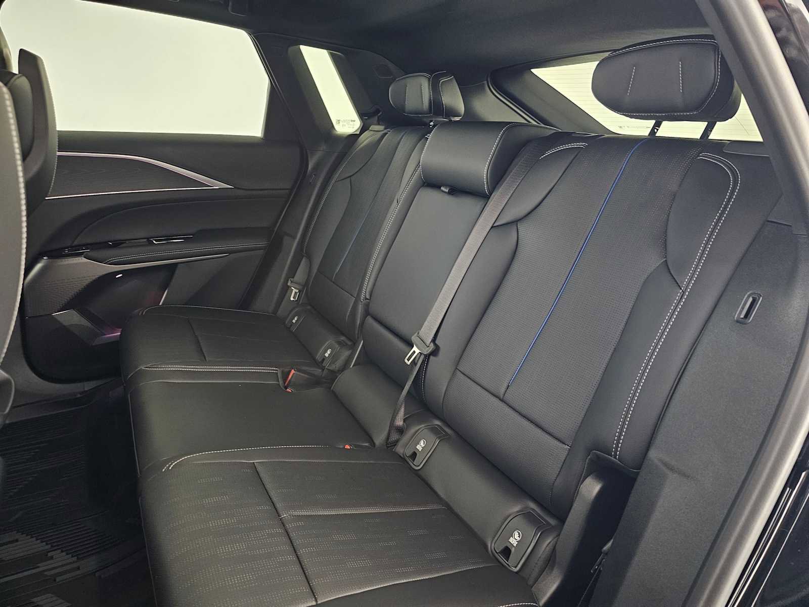 New 2026 Cadillac Lyriq Luxury image 17