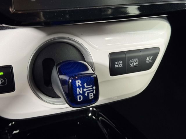 Used 2018 Toyota Prius Prime Premium FWD image 28