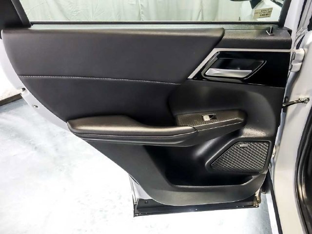 Used 2025 Mitsubishi Outlander SE AWD/4WD image 30