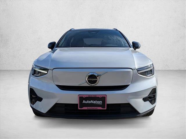 Certified 2023 Volvo XC40 Recharge Plus image 2