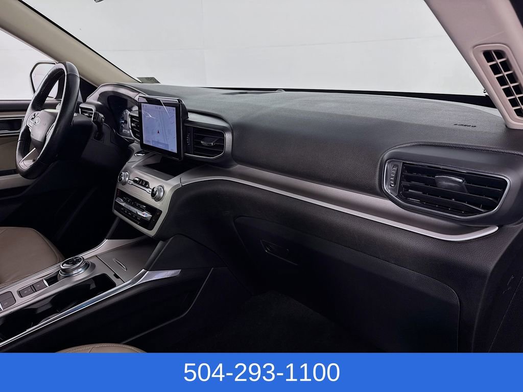 Used 2022 Ford Explorer XLT w/ Equipment Group 202A image 31