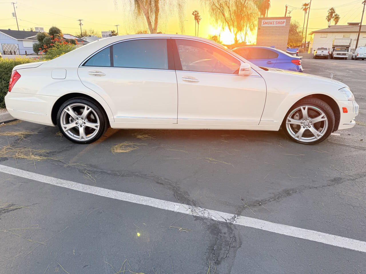 Used 2013 Mercedes-Benz S 550 4MATIC image 2
