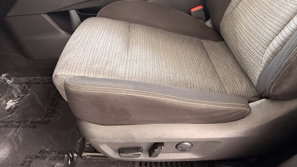 Used 2023 Nissan Rogue SV FWD image 5