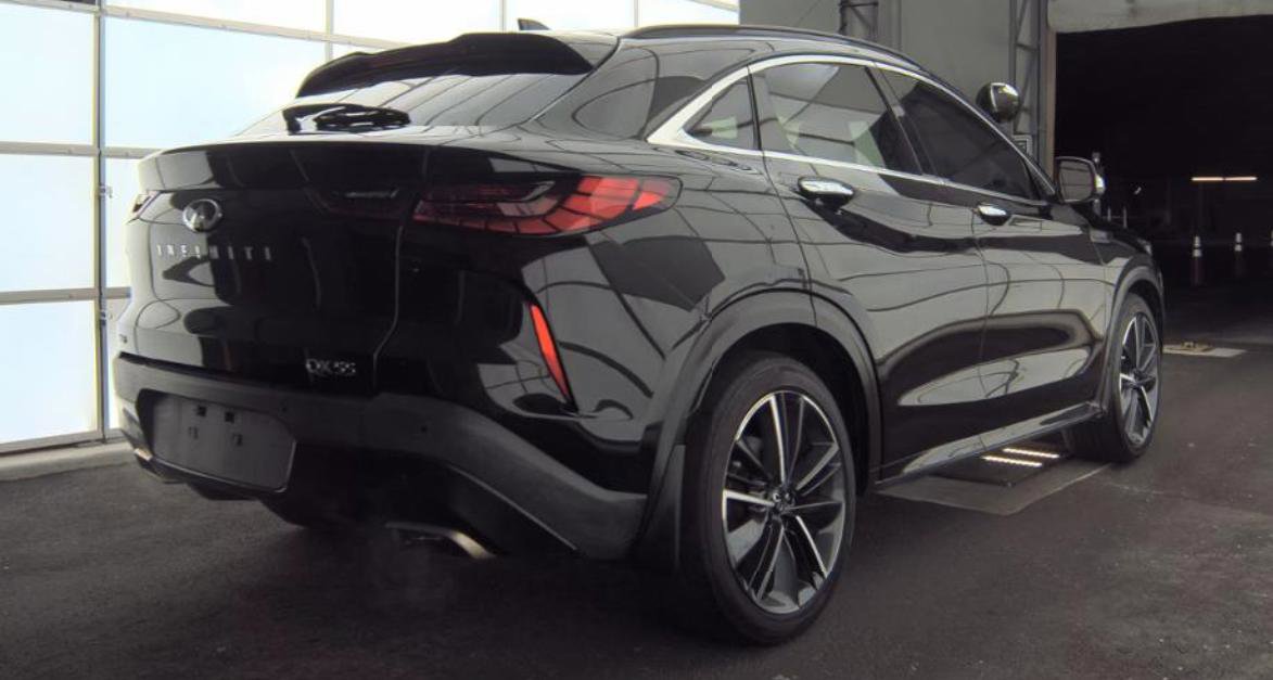 Certified 2023 INFINITI QX55 Luxe w/ Cargo Package image 5