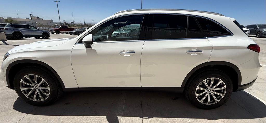 Used 2026 Mercedes-Benz GLC 300 4MATIC image 6