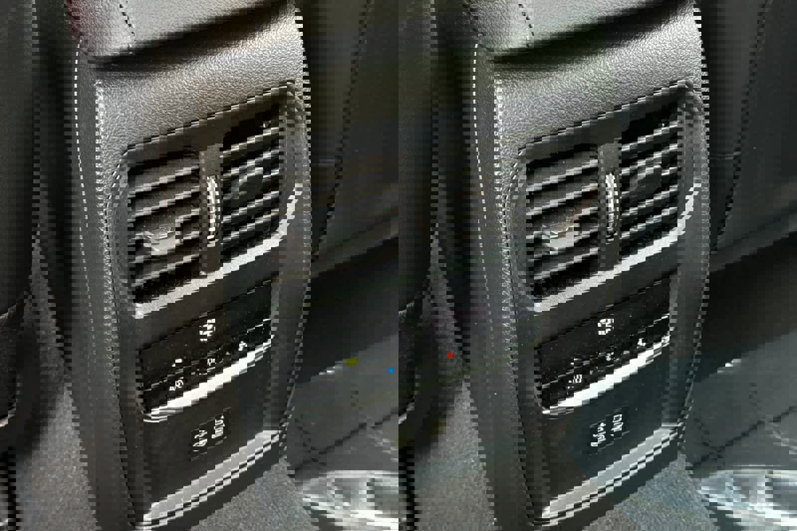 Used 2025 BMW 330i xDrive Sedan image 14