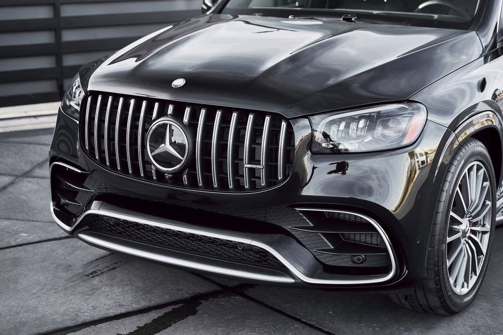 Used 2025 Mercedes-Benz GLS 63 AMG 4MATIC image 6