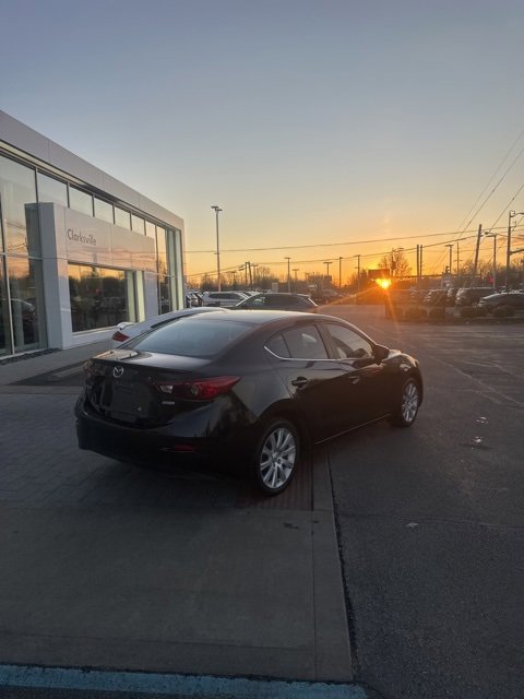 Used 2018 MAZDA MAZDA3 Touring image 11