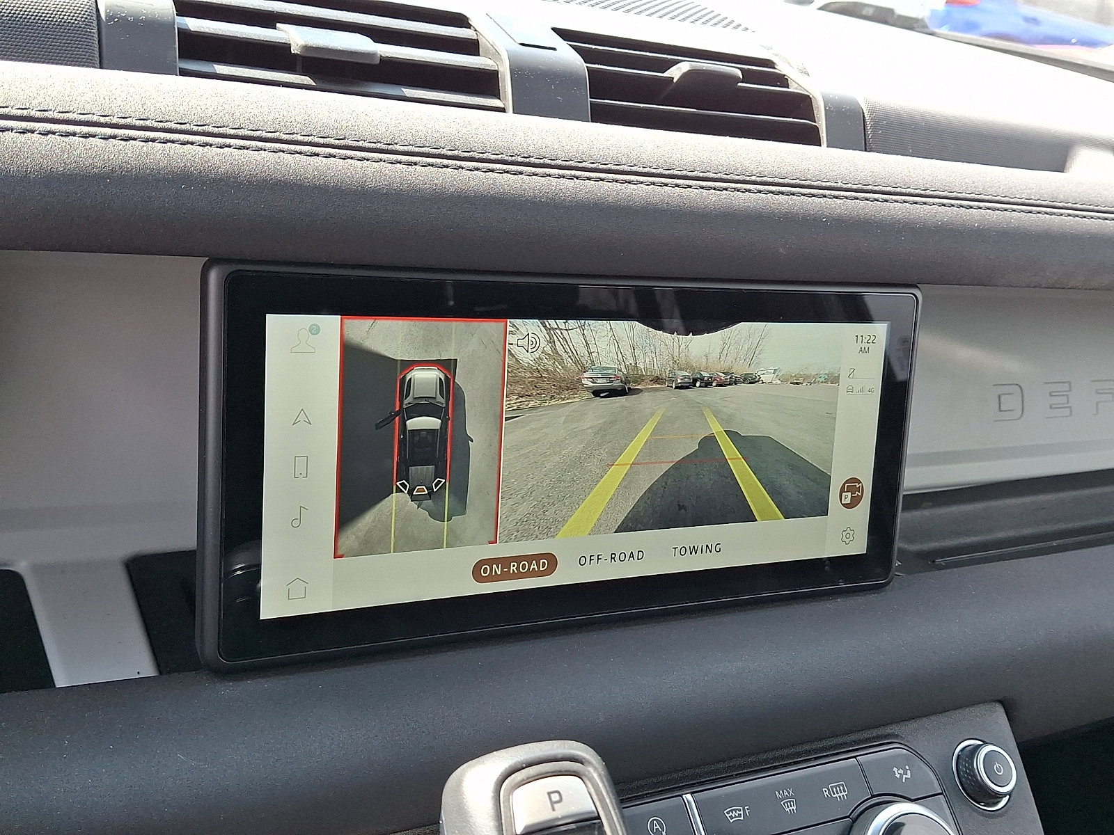 Used 2023 Land Rover Defender 110 X-Dynamic SE image 18