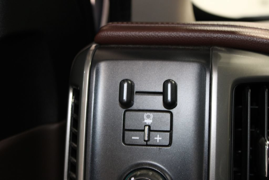 Used 2019 Chevrolet Silverado 2500 High Country w/ Duramax Plus Package AWD/4WD image 41