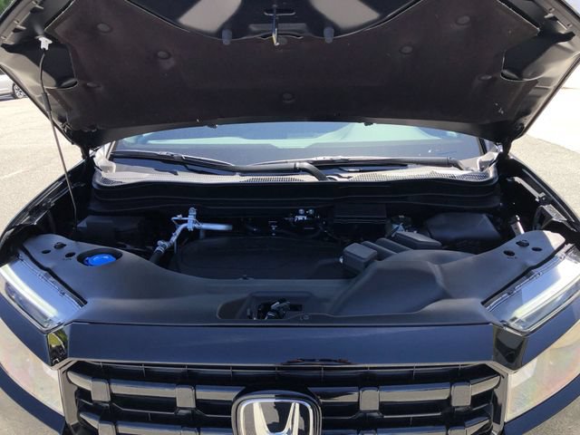 New 2026 Honda Ridgeline Black Edition image 11