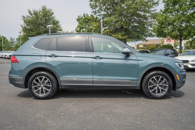 Used 2020 Volkswagen Tiguan SE w/ Panoramic Sunroof Package AWD/4WD image 8