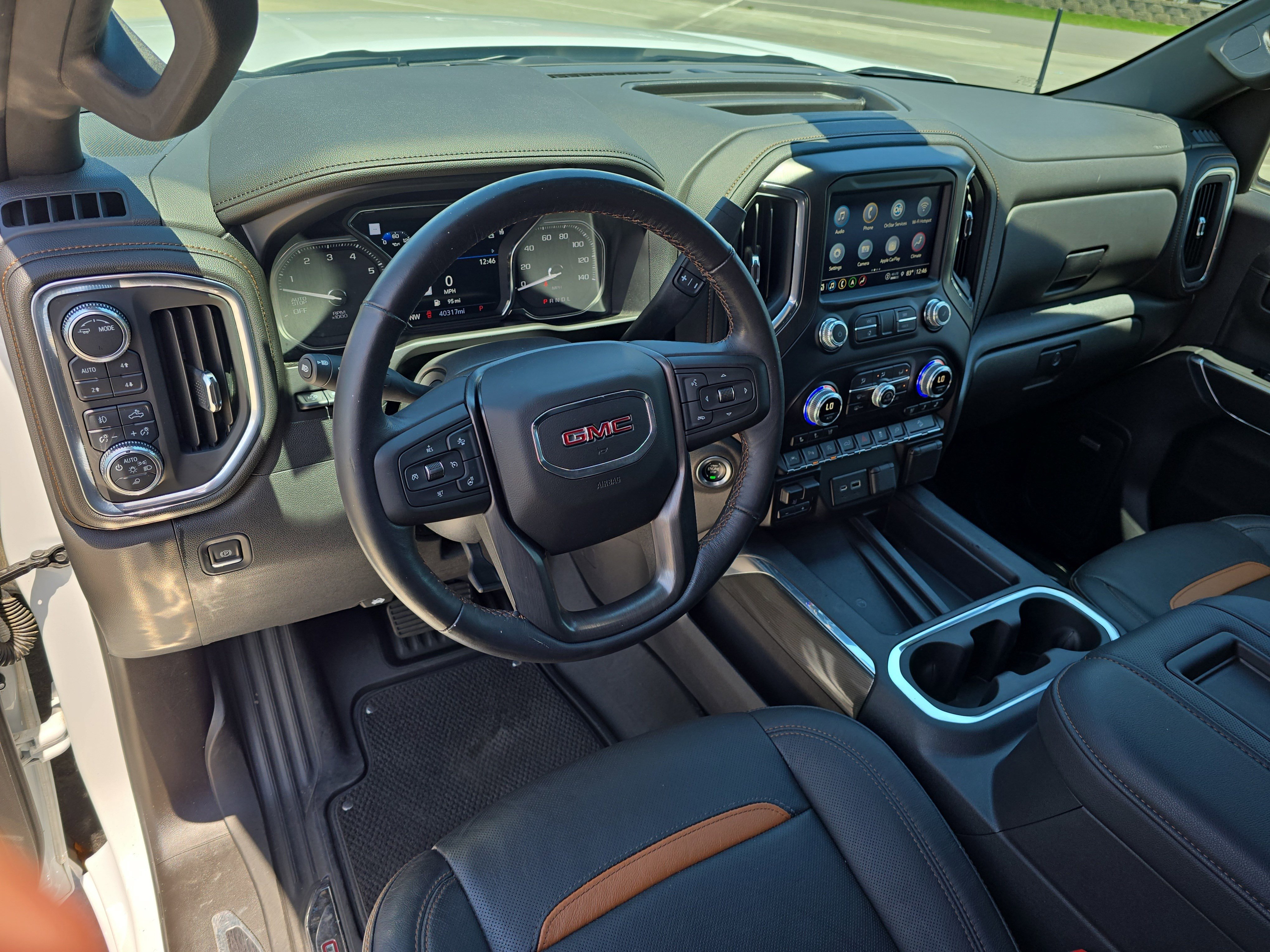 Used 2021 GMC Sierra 1500 AT4 w/ Technology Package AWD/4WD image 16