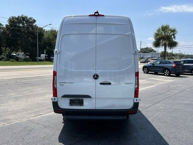 New 2023 Mercedes-Benz Sprinter 2500 image 3