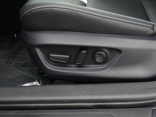 New 2026 Toyota Camry SE image 9