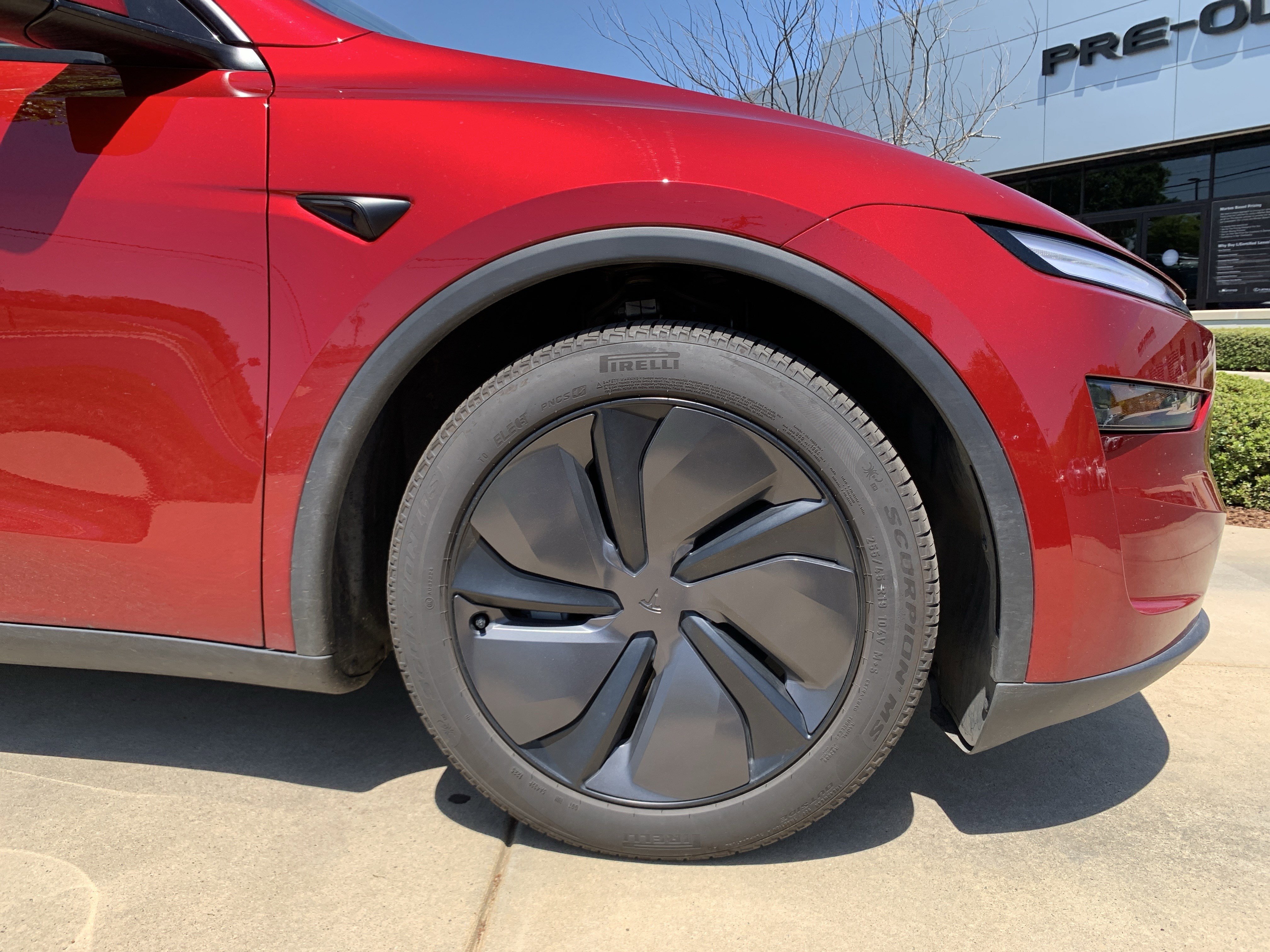 Used 2026 Tesla Model Y AWD image 13