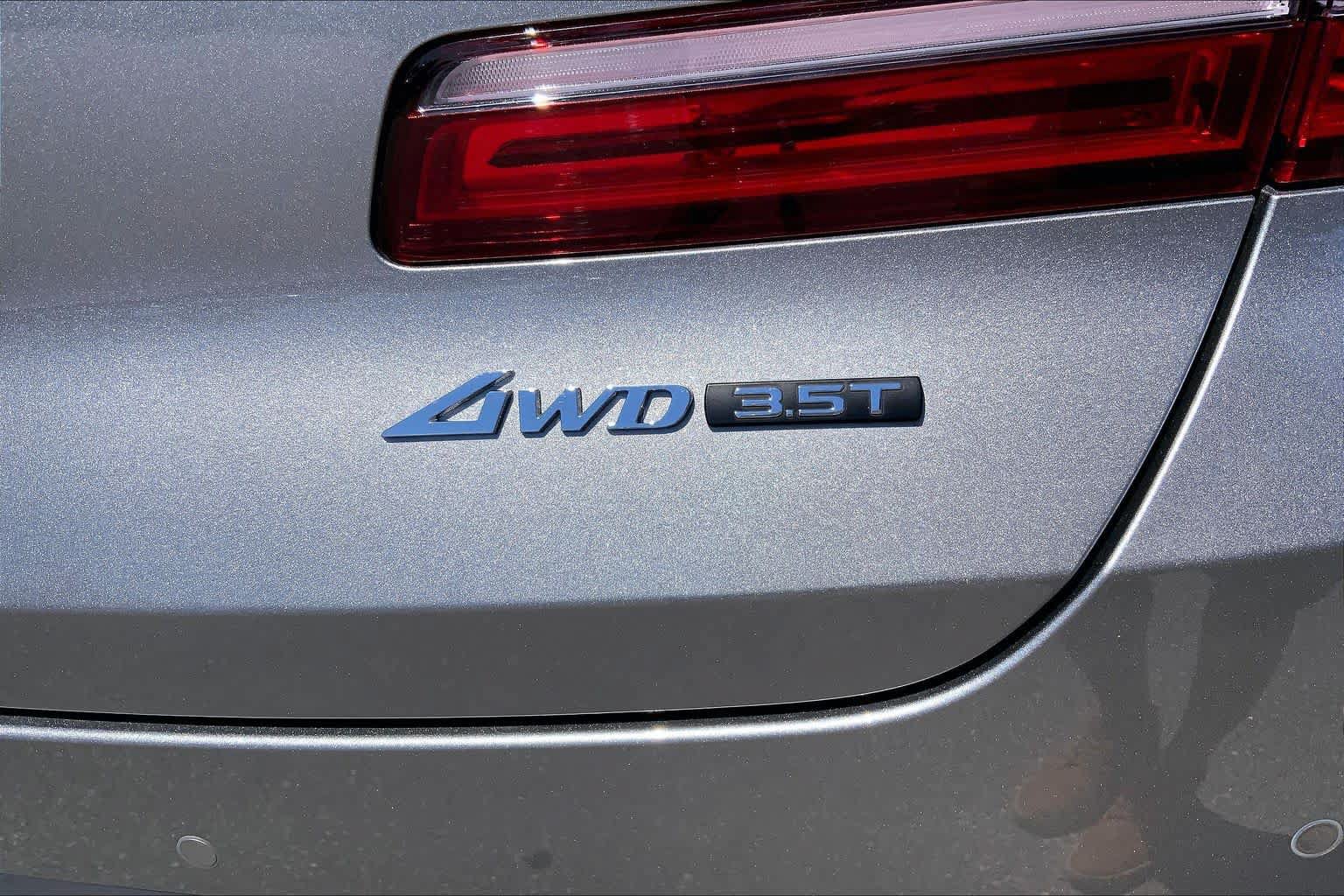 Used 2024 Genesis GV80 3.5T w/ Prestige Package AWD/4WD image 10