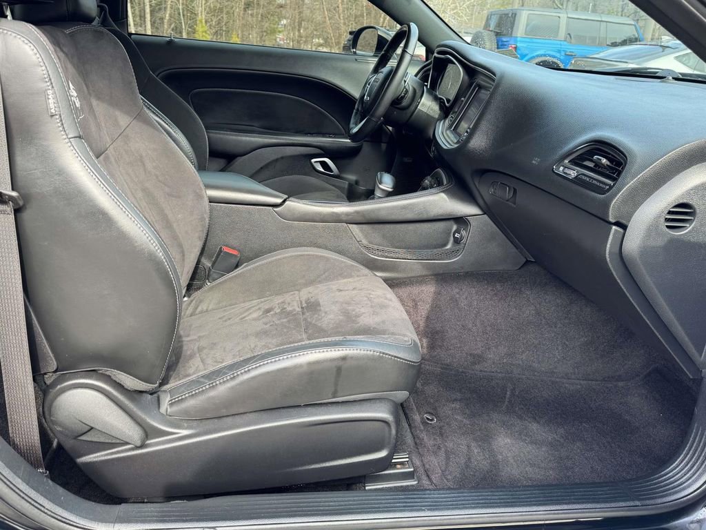 Used 2018 Dodge Challenger R/T Scat Pack w/ Leather Interior Group image 13