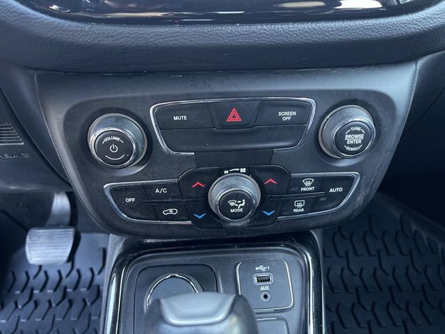 Used 2019 Jeep Compass Limited AWD/4WD image 18