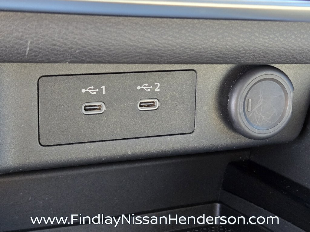 Used 2024 Nissan Rogue SV w/ SV Premium Package FWD image 29