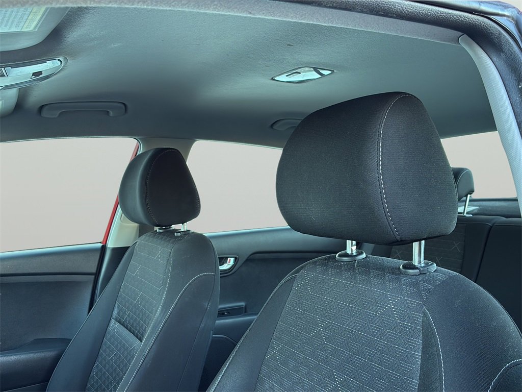 Used 2022 Kia Rio S w/ Technology Package image 11