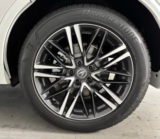Used 2026 Acura MDX SH-AWD w/ Advance Package image 8