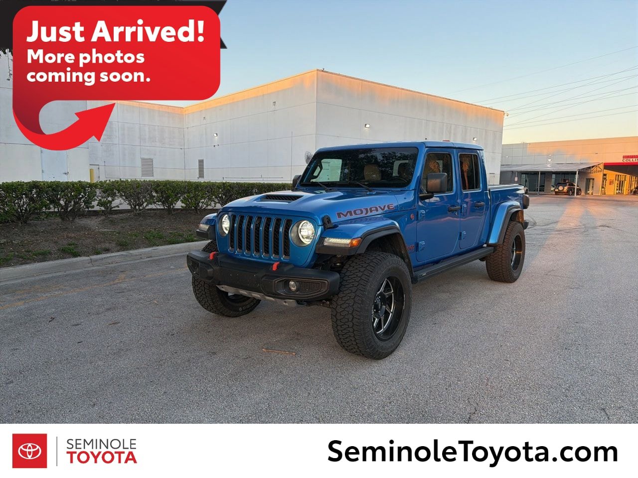 Used 2022 Jeep Gladiator Mojave w/ LED Lighting Group AWD/4WD image 1