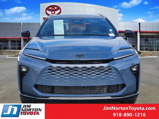 Used 2026 Toyota Crown Signia image 3