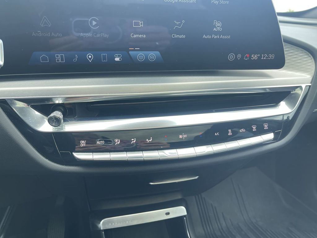 Used 2024 Cadillac Lyriq Luxury w/ LPO, Floor Liner Package AWD/4WD image 16