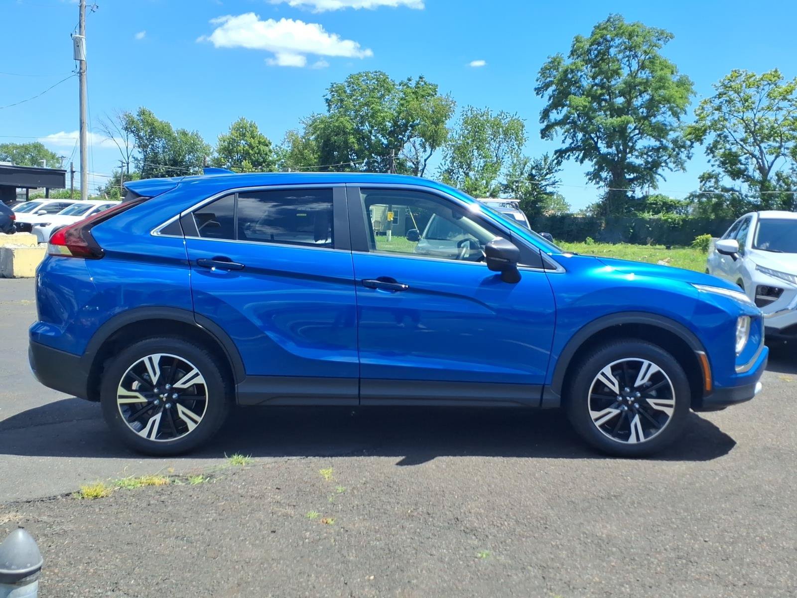 Used 2023 Mitsubishi Eclipse Cross SE AWD/4WD image 2