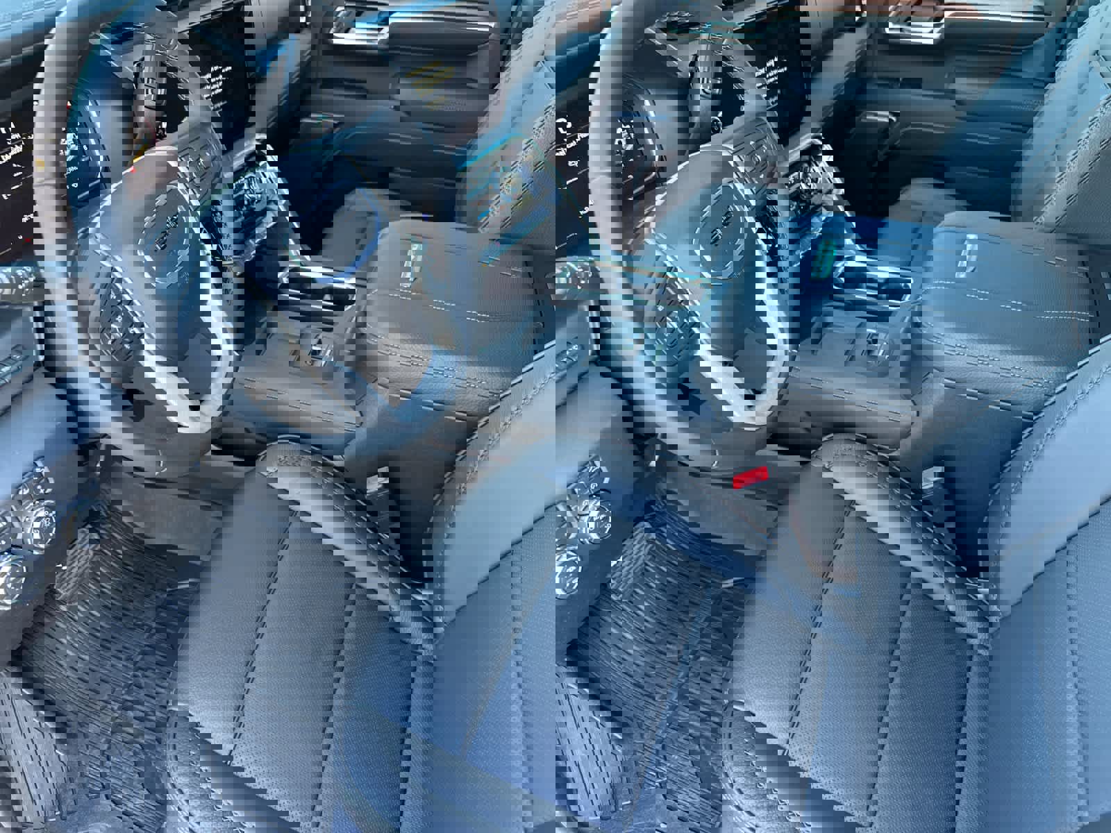 New 2026 GMC Sierra 2500 Denali w/ Technology Package image 9