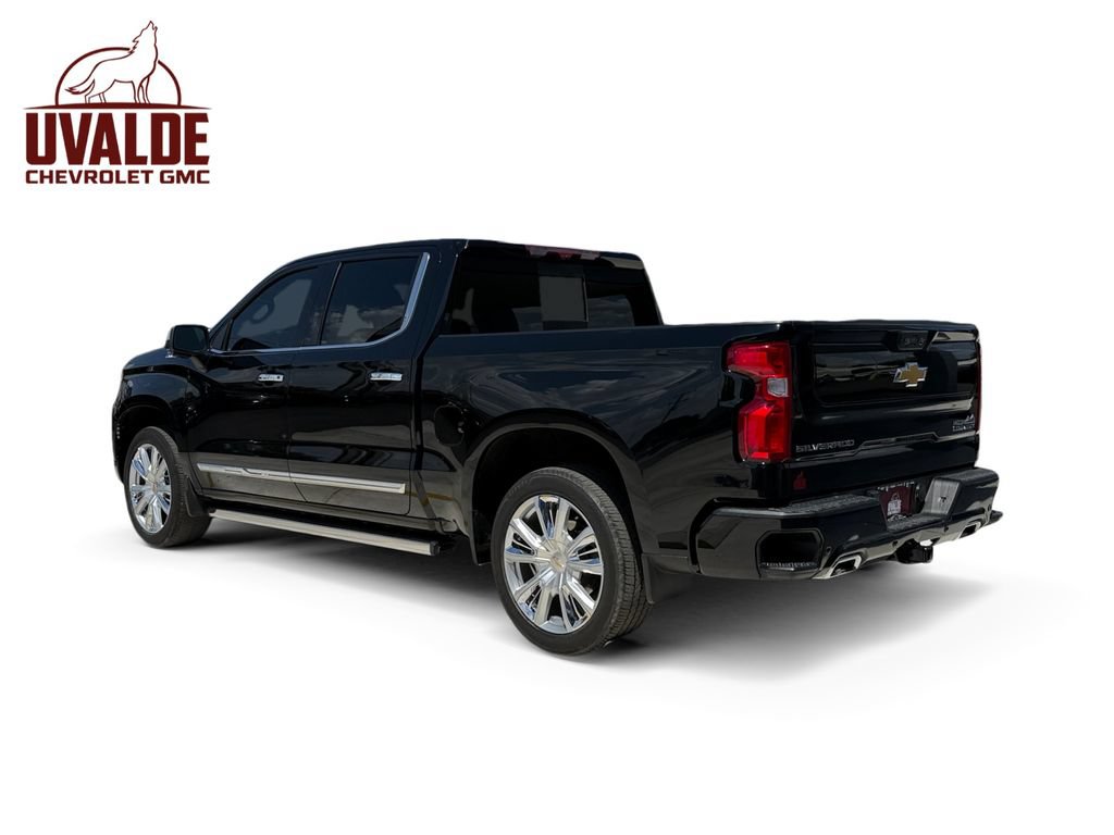 Used 2024 Chevrolet Silverado 1500 High Country RWD image 3
