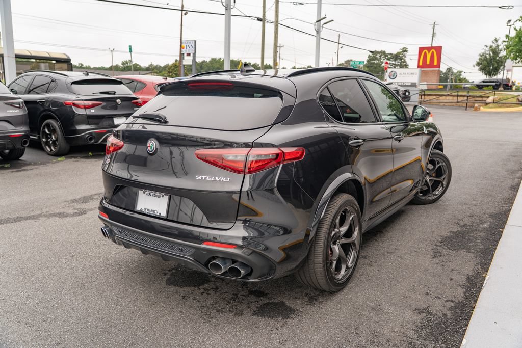 Used 2022 Alfa Romeo Stelvio Quadrifoglio w/ Active Assist Plus Package AWD/4WD image 10