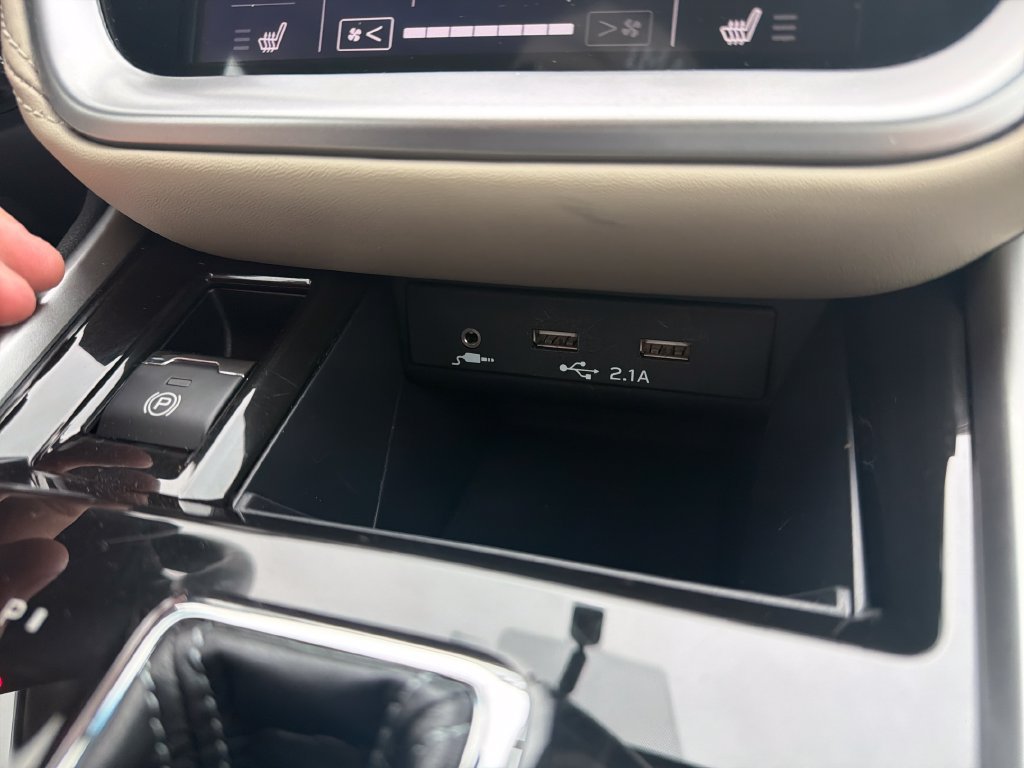 Used 2022 Subaru Legacy Premium AWD/4WD image 16