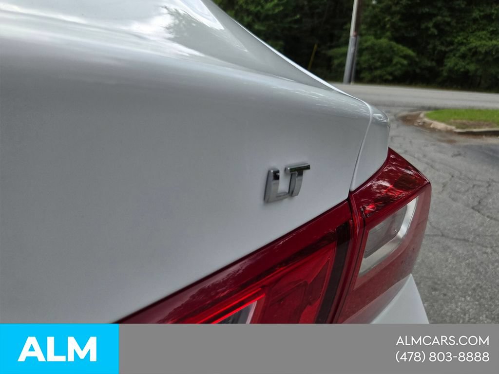 Used 2024 Chevrolet Malibu LT FWD image 12