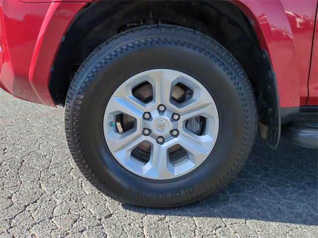 Used 2021 Toyota 4Runner SR5 Premium w/ Moonroof Package image 10