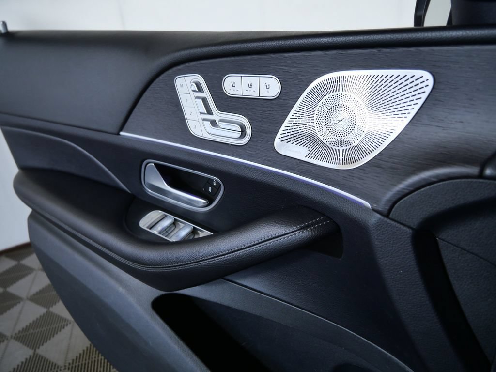 Used 2021 Mercedes-Benz GLS 450 4MATIC image 26